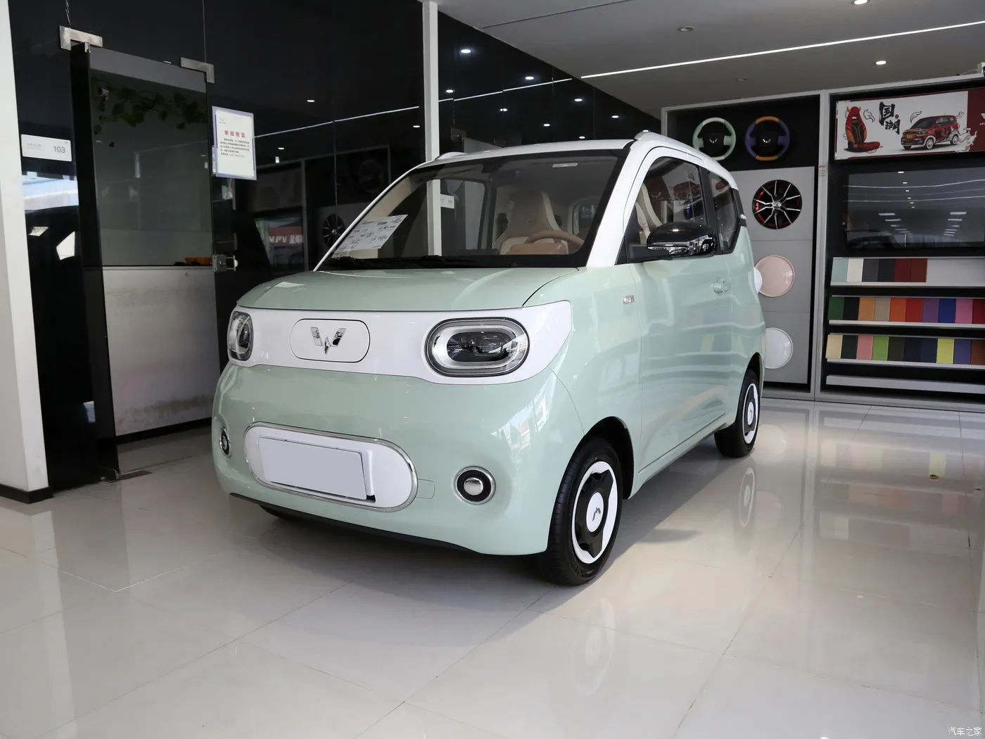 WuLing Hongguang MINIEV 2024 model Macaron 170KM 27HP